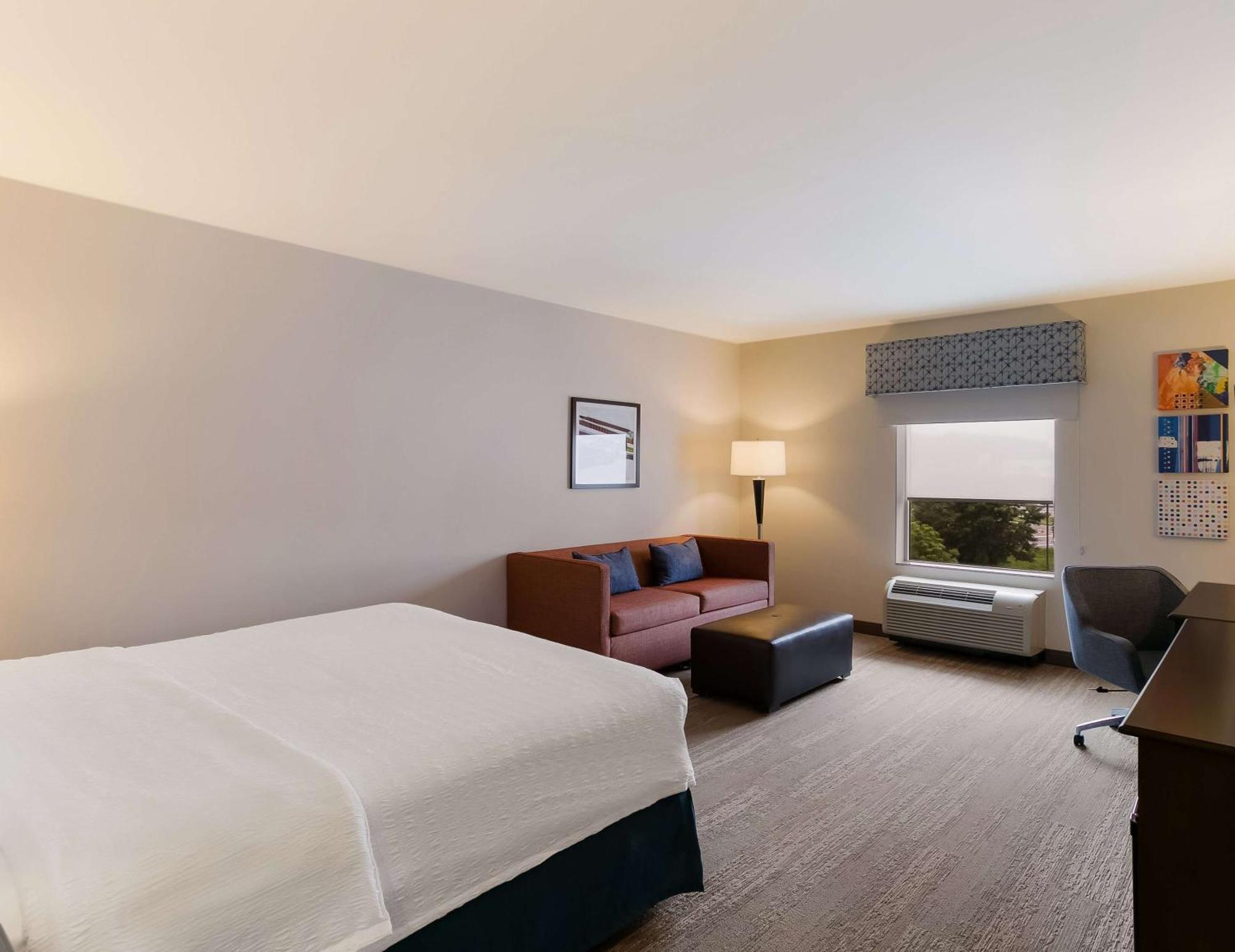 Hampton Inn & Suites Wilmington Christiana Newark Exterior photo