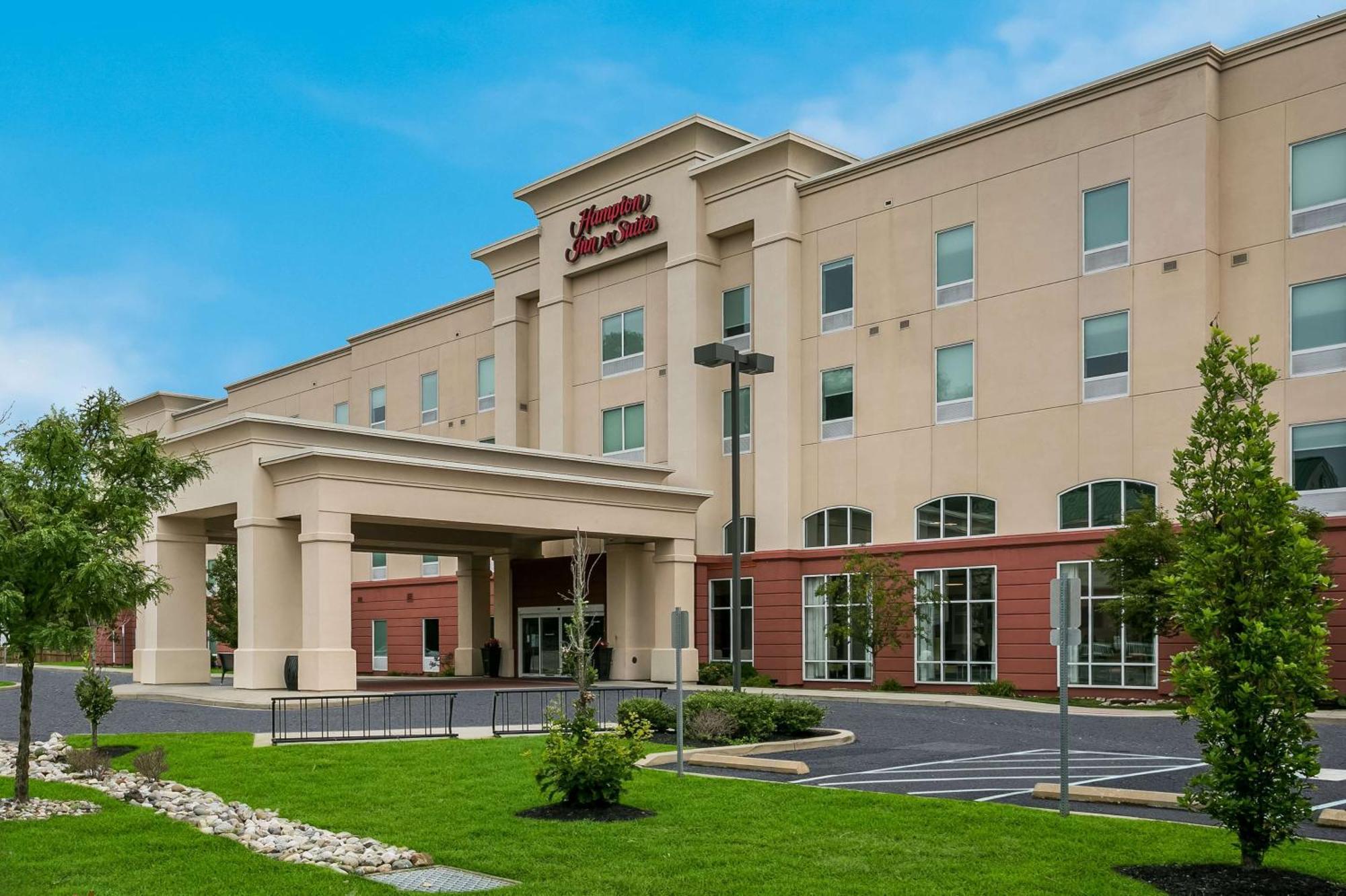 Hampton Inn & Suites Wilmington Christiana Newark Exterior photo