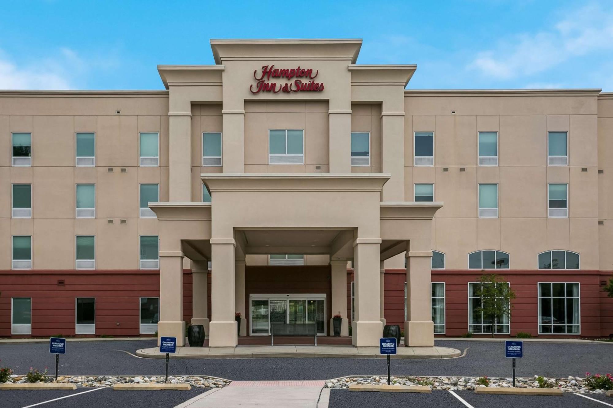 Hampton Inn & Suites Wilmington Christiana Newark Exterior photo